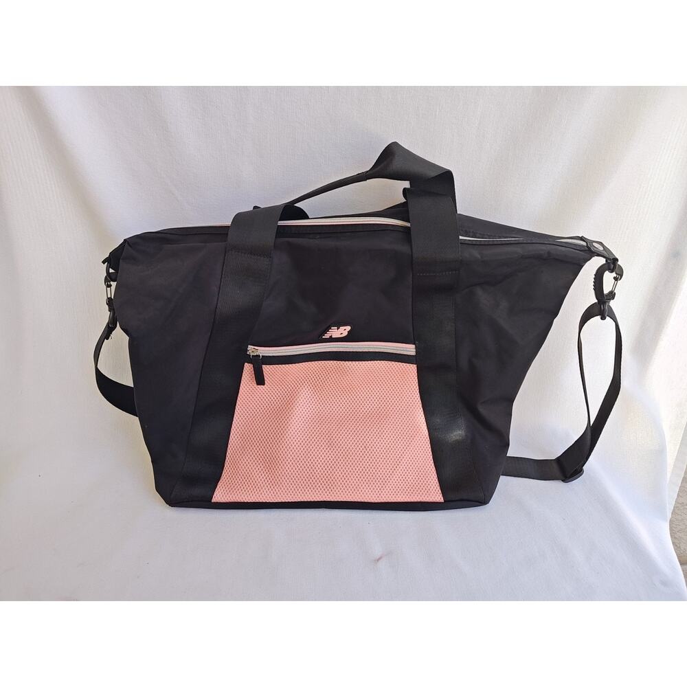 New‎ Balance DSW Black Pink Gym Duffle Bag with Strap Women's messenger tote